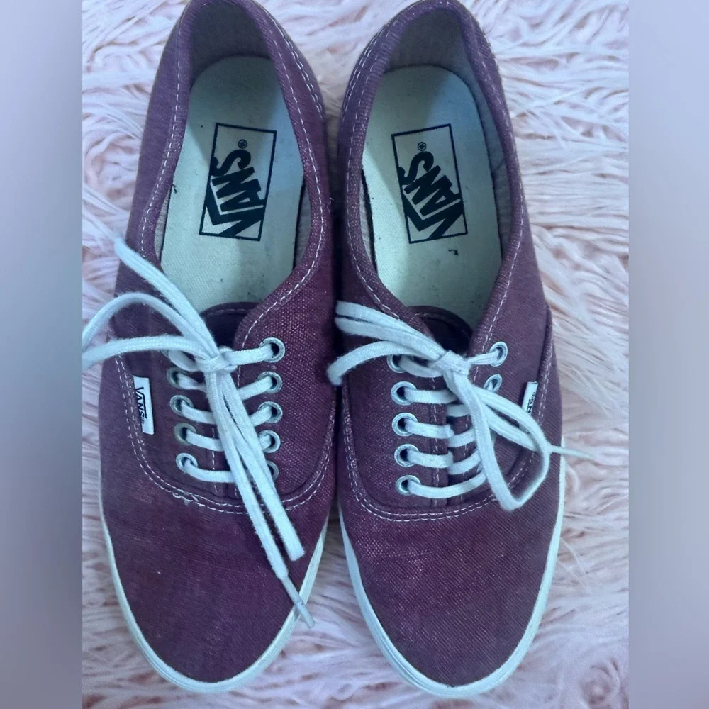 VANS Purple Low-Top Lace-up Off the Wall Skate Sneakers